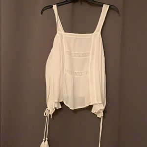 American eagle, flirty summer/spring blouse